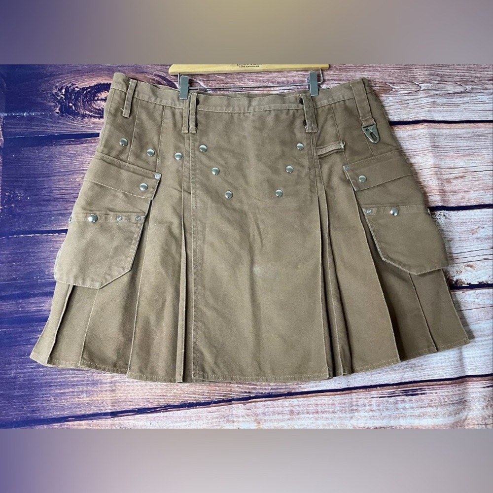 Utilikilt Survival Brown Mens 46x23 100% Cotton  Made in USA Multiple Pocket Adj